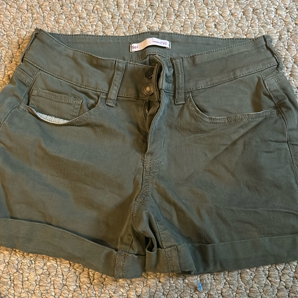 low rise so brand shorts